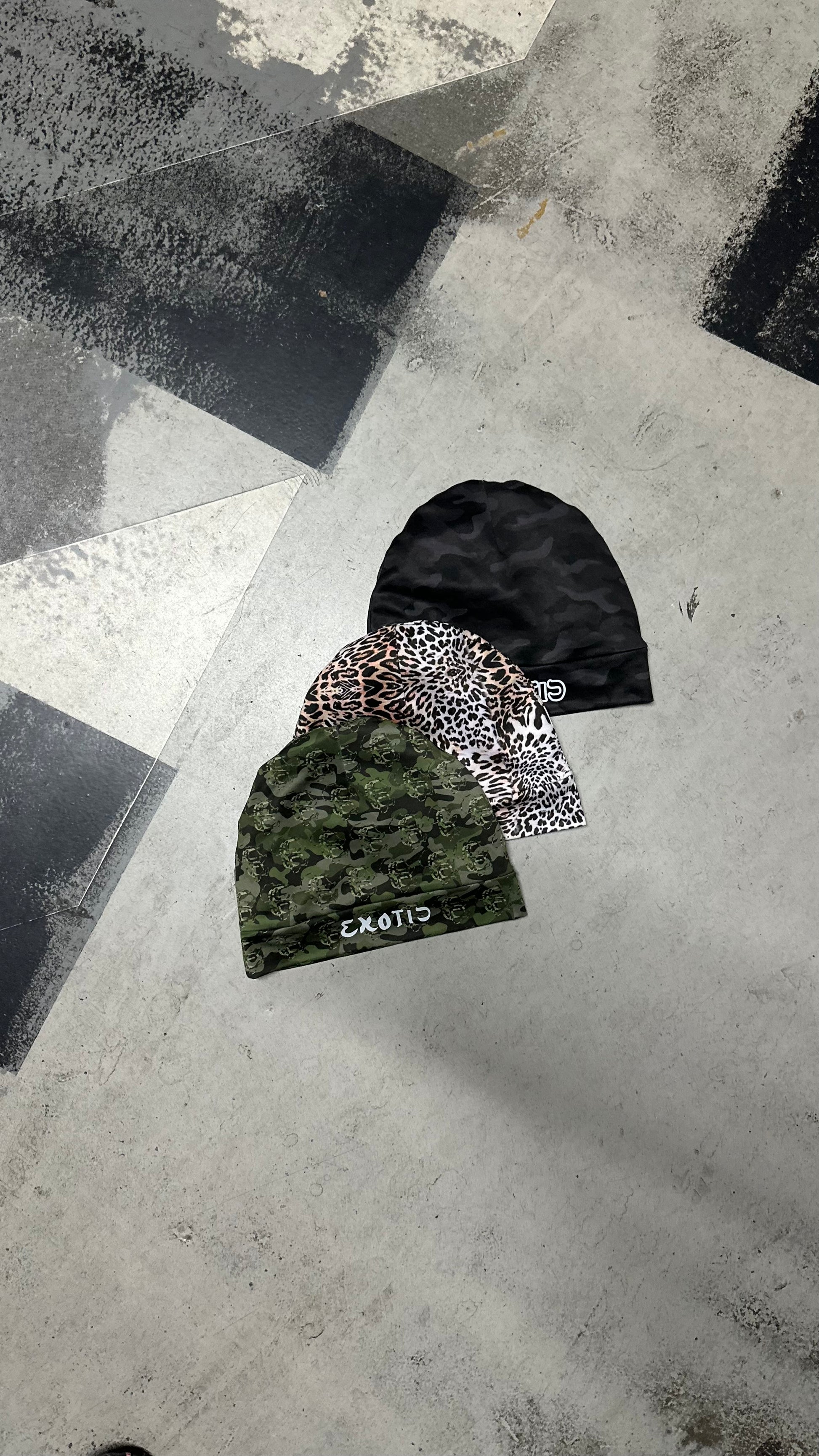 SKULL CAP EN SATIN EXOTIC