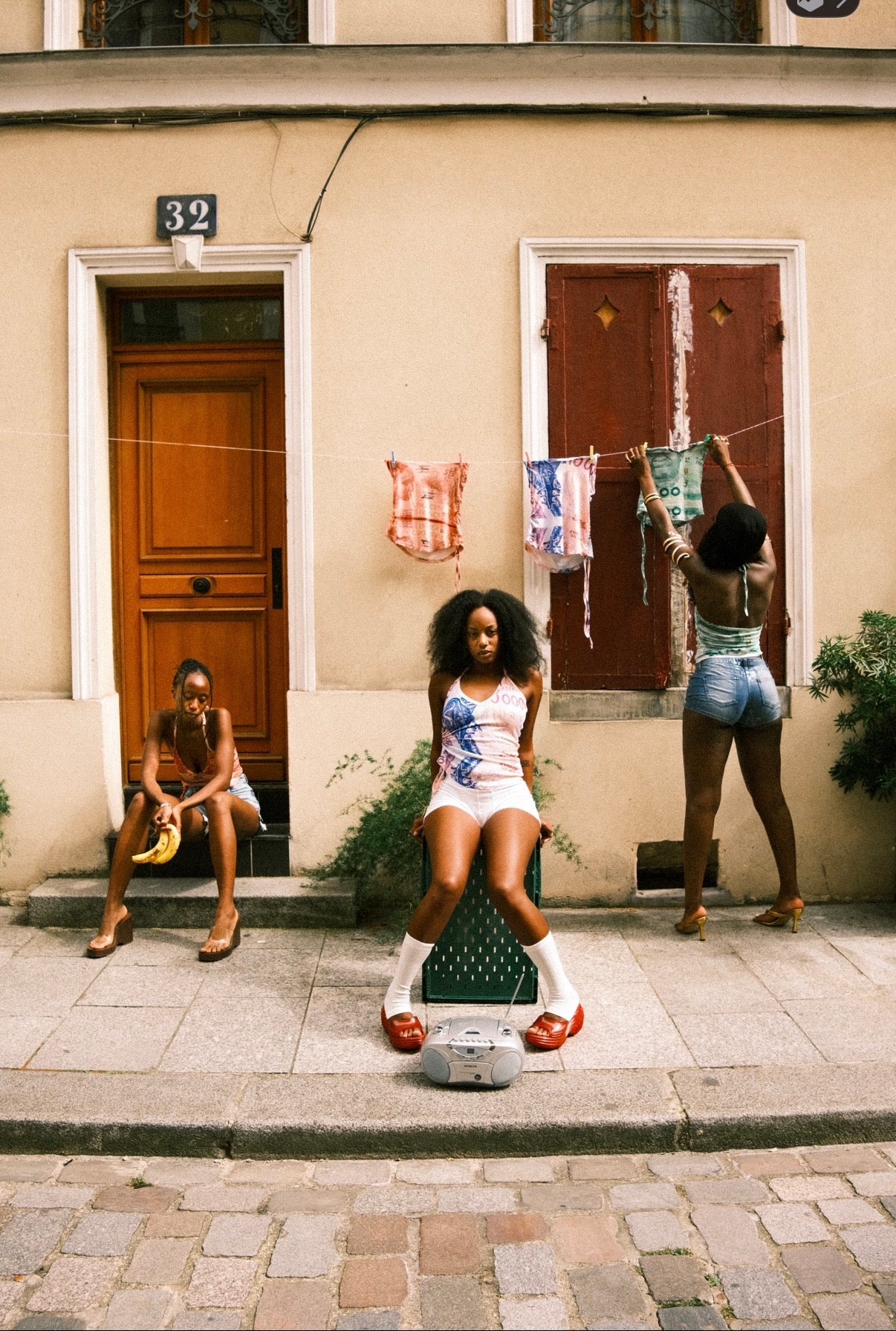 Gyaldem tank tops