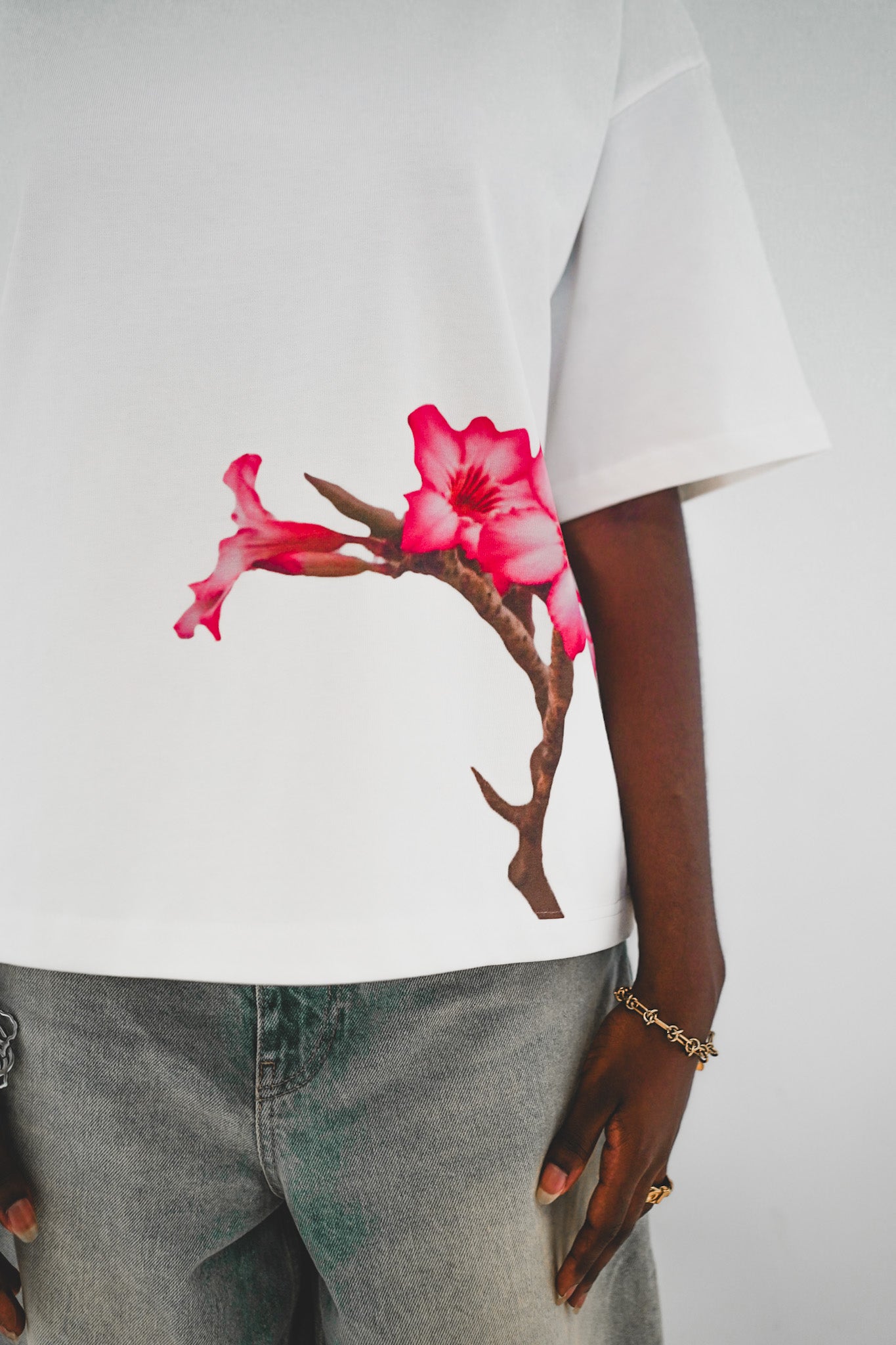 Exotic flowers tee