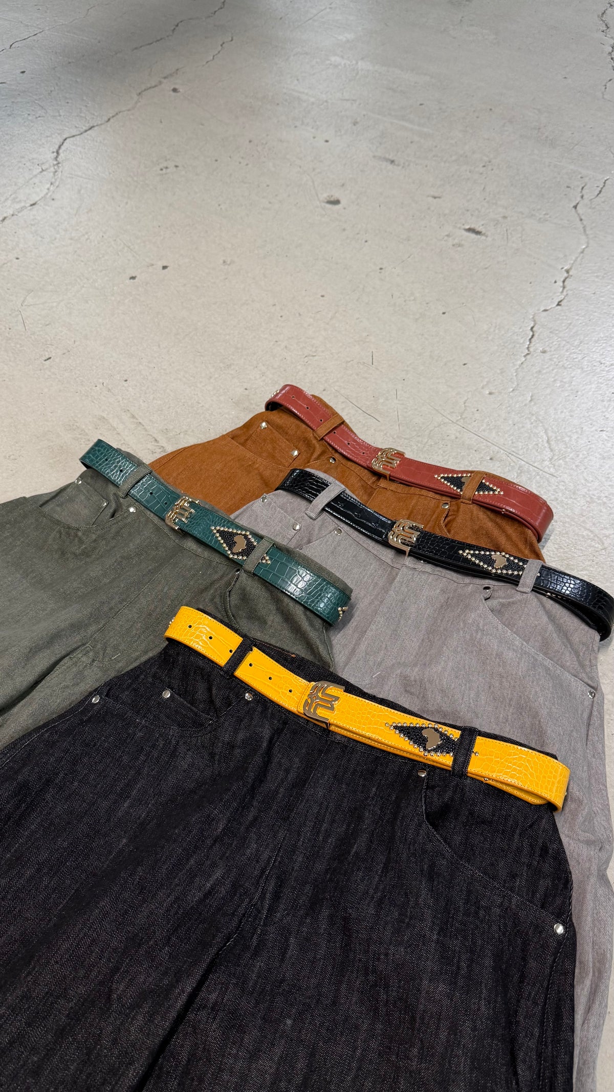 RAW DENIM PANTS